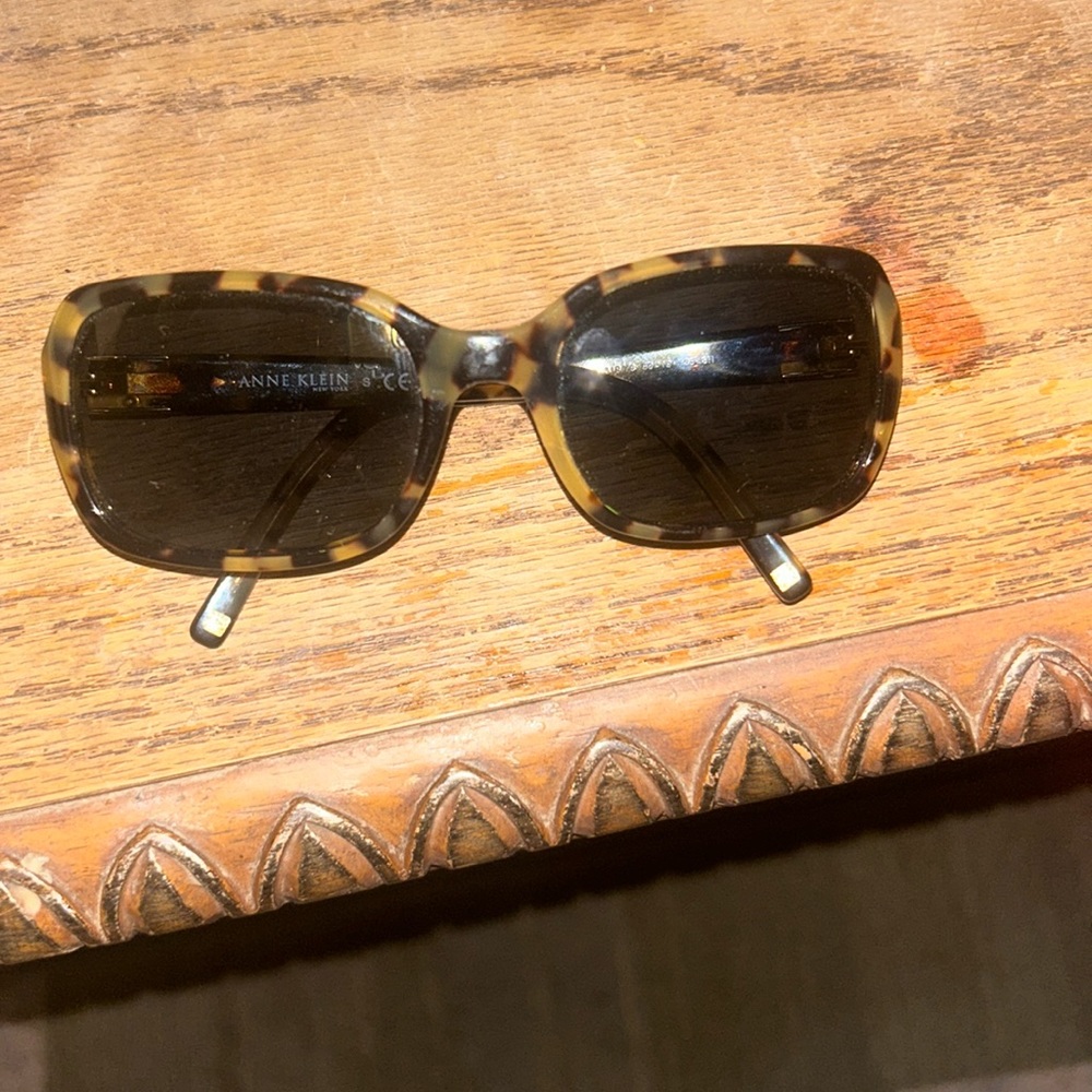 Anne Klein Brown tortoise sunglasses